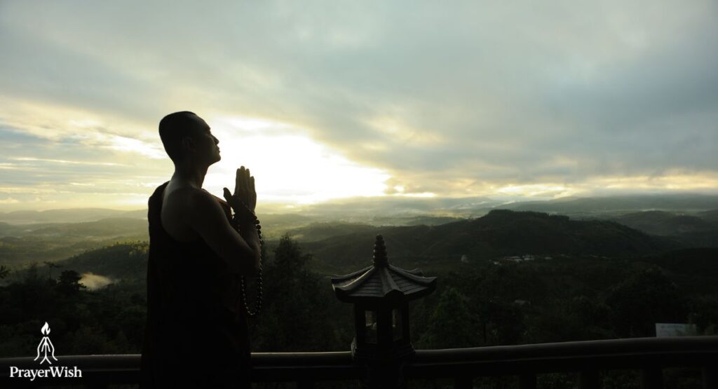 Morning Prayers to Begin Your Day with Strength and Gratitude