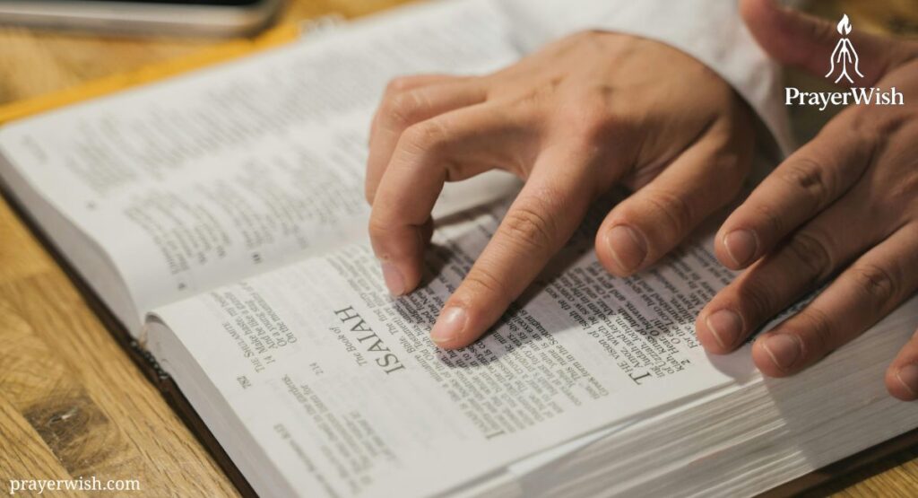 Short Thanksgiving Bible Verses for Quick Encouragement